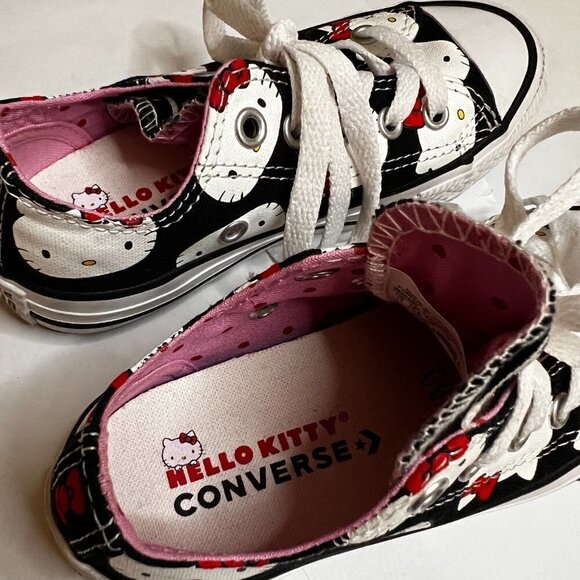 Converse x Hello Kitty Chuck Taylor All Star Low Top Size Kids 11 - Picture 2 of 8